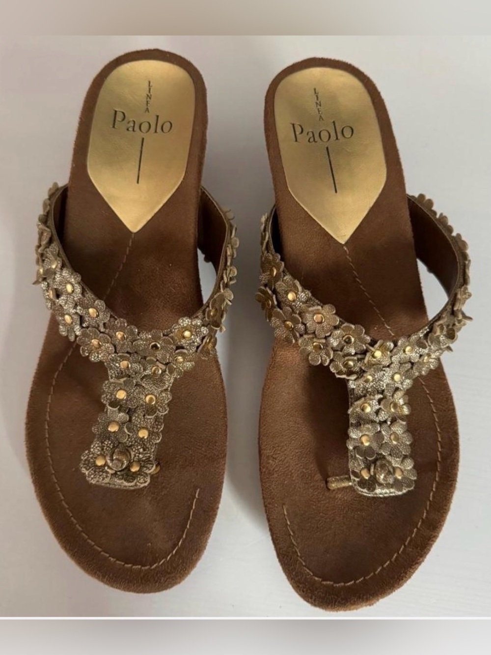 Wedge Sandals with Golden Flowers Linea Paolo 7.5